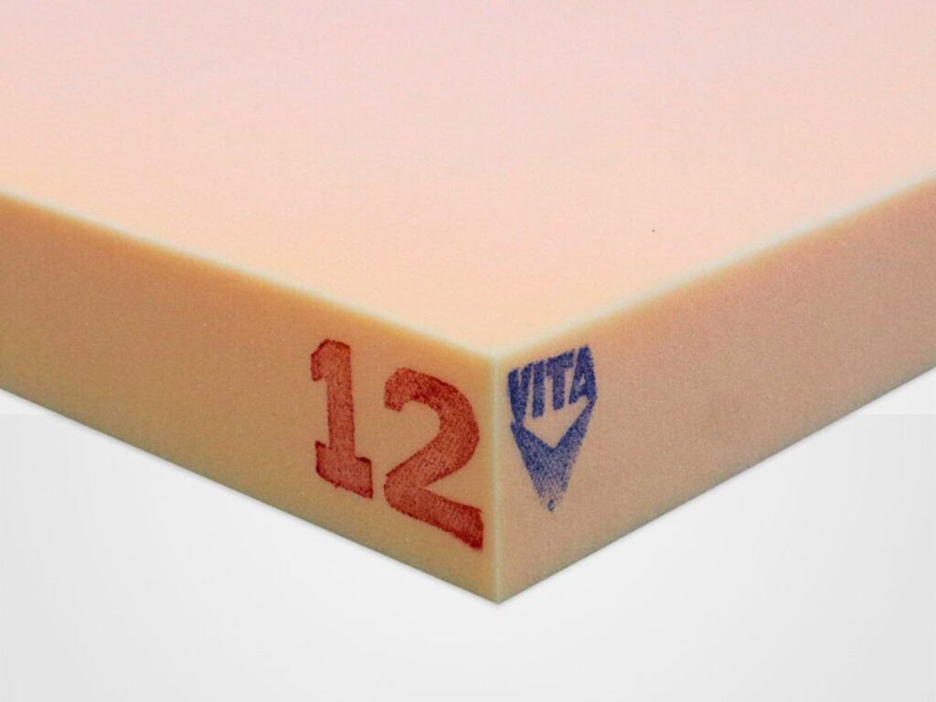 Matelas Vitafoam 12cm profil couche mousse haute densité fermeté adaptée soutien