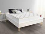 Matelas blanc Vitafoam lit chambre minimaliste couche mousse haute densité sommeil