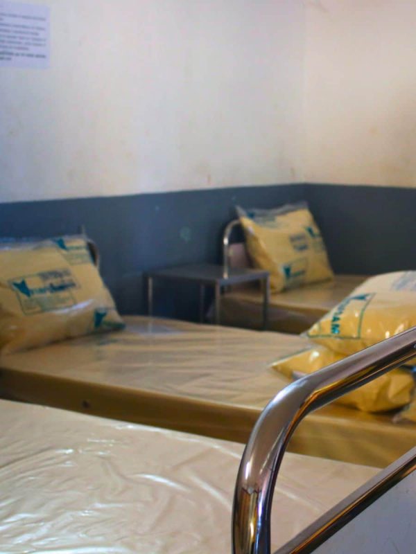 Intérieur chambre moderne avec matelas Vitafoam, sommeil réparateur design contemporain Antananarivo