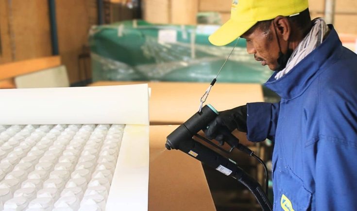 Technicien Vitafoam contrôle qualité matelas production usine locale Antananarivo sécurité
